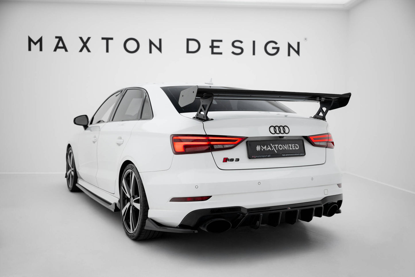 Spoiler kulfiber med Udvendige beslag Stående Audi A3 / A3 S-Line / S3 / RS3 Sedan 8V / 8V Facelift