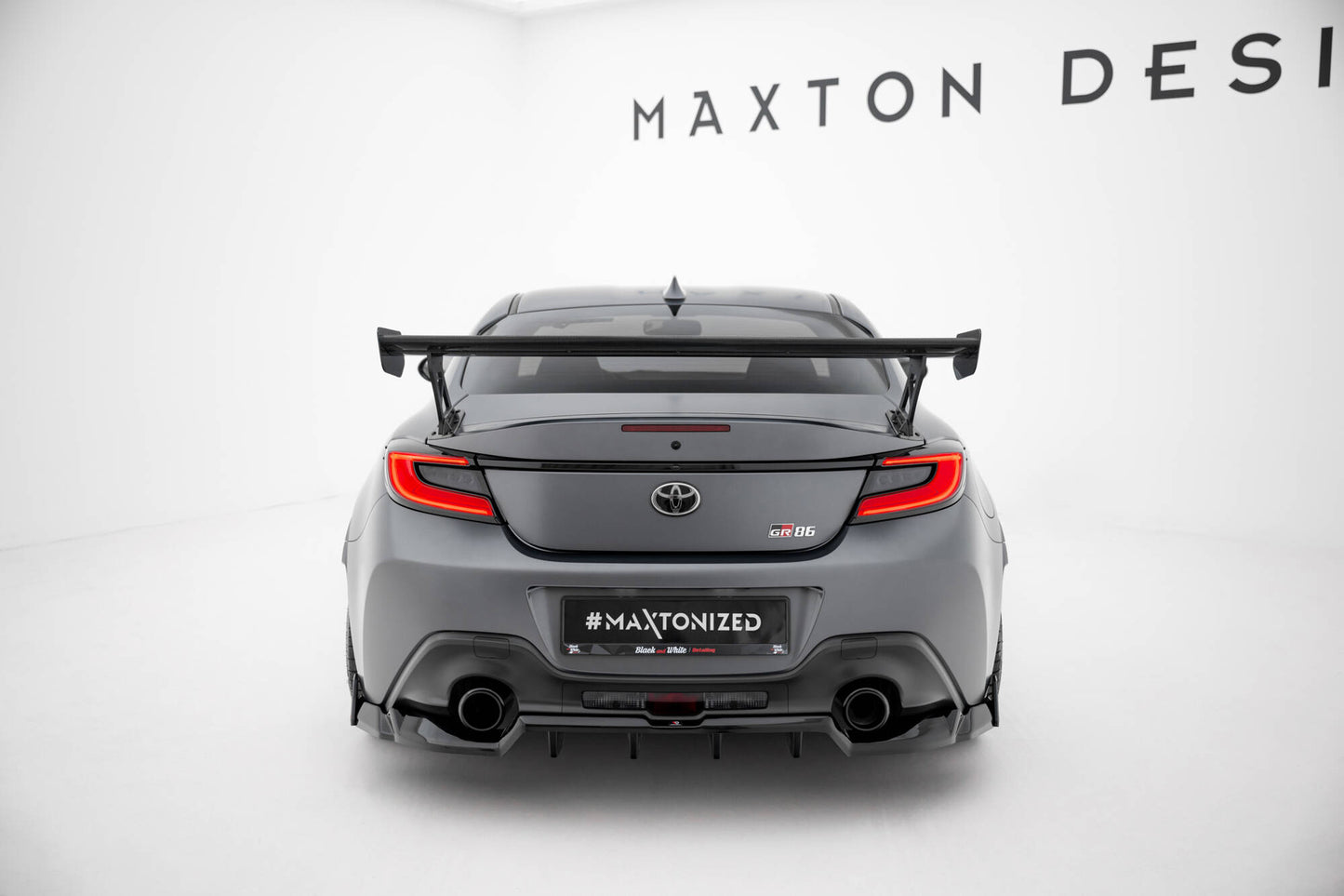 Spoiler kulfiber med Udvendige beslag Stående Toyota GR86 / Subaru BRZ Mk2