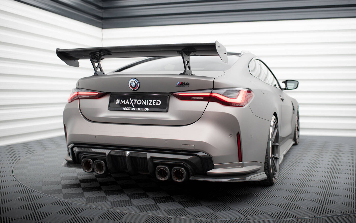 Spoiler kulfiber med Internal Brackets Uprights BMW M4 G82 / G82 Facelift / M440i / 4 M-Pack G22 / G22 Facelift