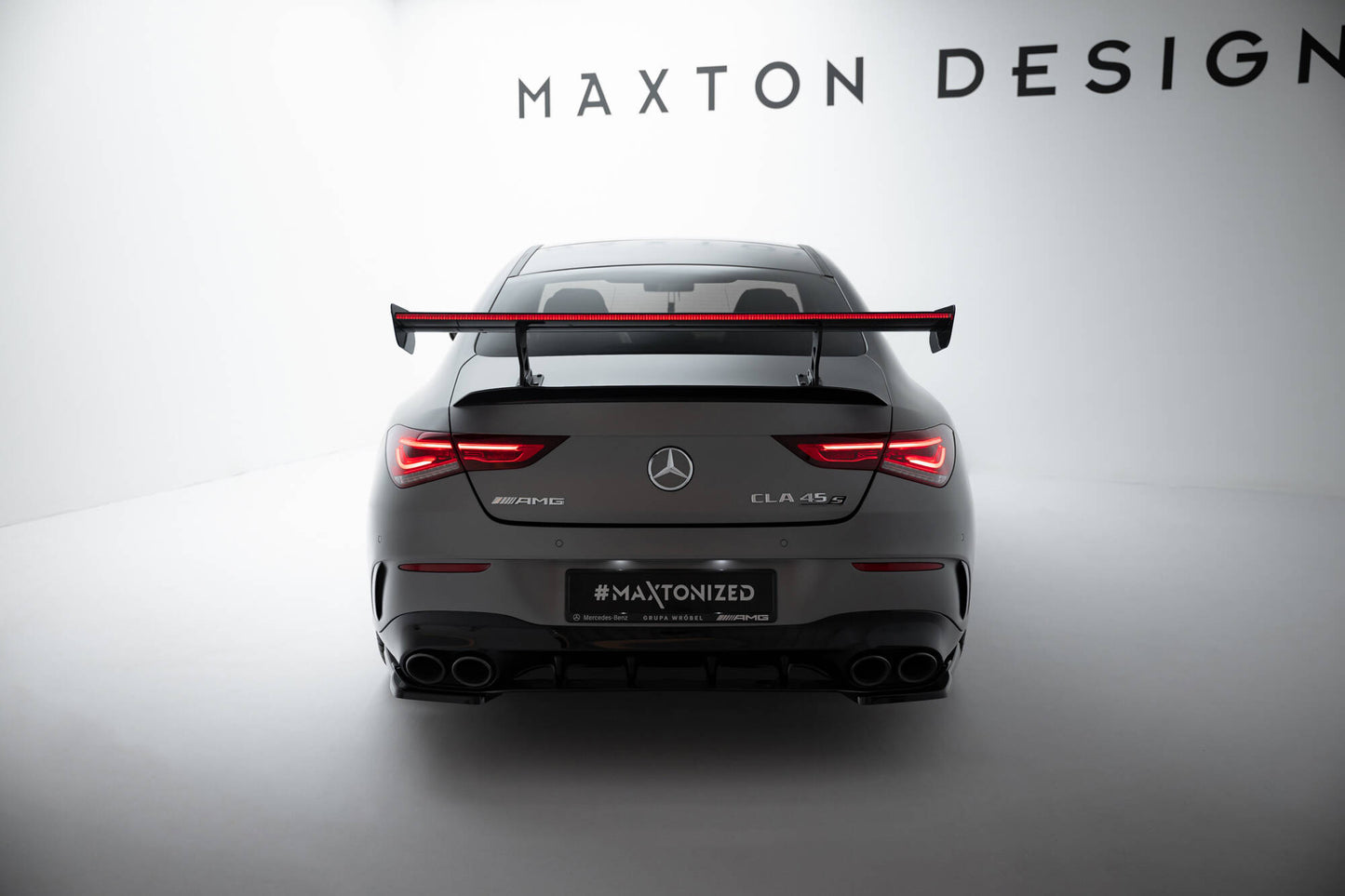Spoiler kulfiber med Internal Brackets Uprights + LED Mercedes-Benz CLA Coupe C118 / C118 Facelift