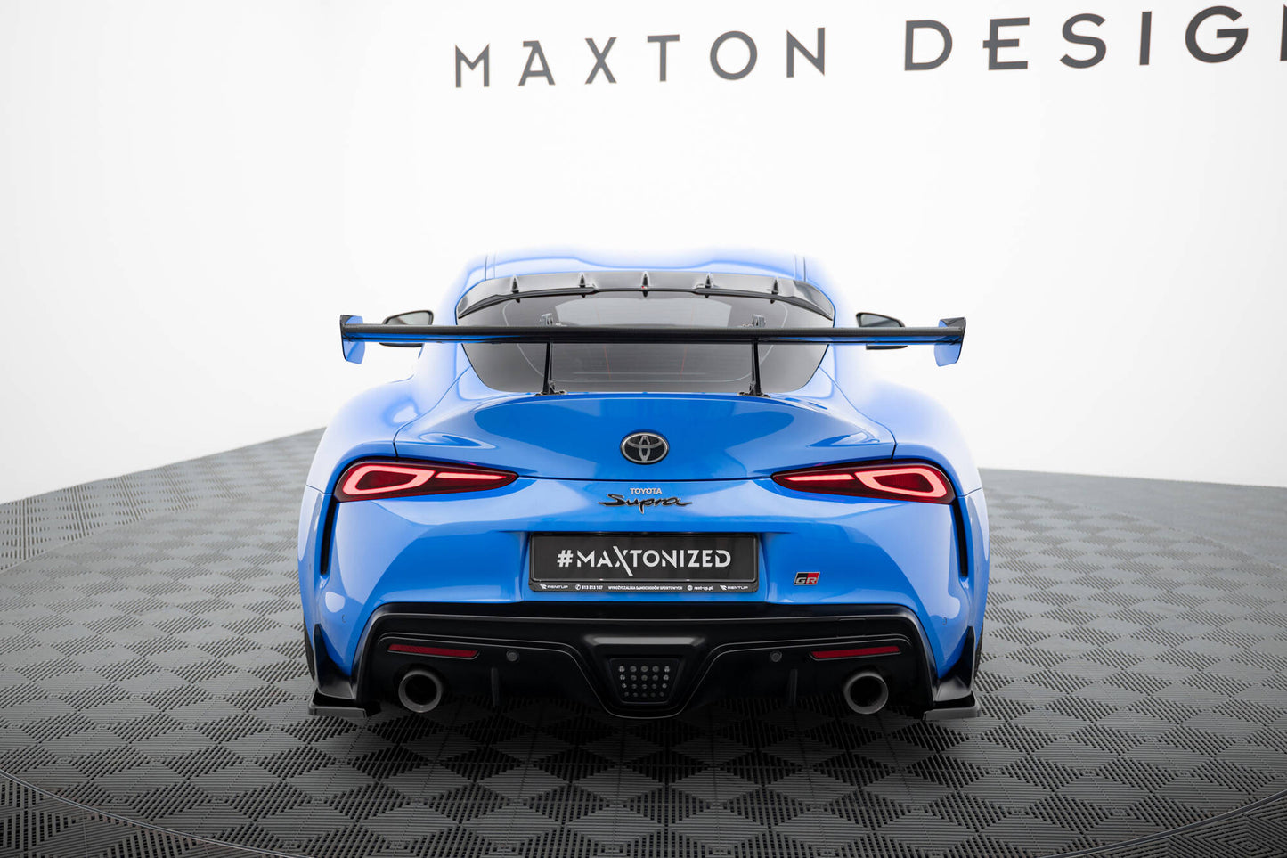 Spoiler kulfiber med Øverste Swan Mounting Toyota Supra Mk5