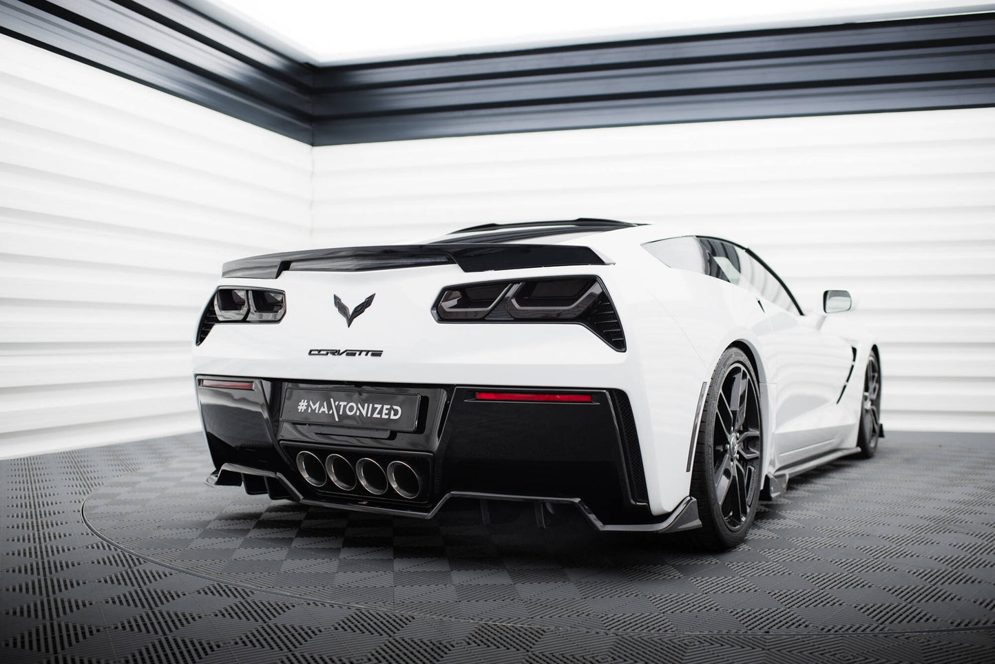 Bagerste splitter Centralt (med vertikale bars) Chevrolet Corvette C7