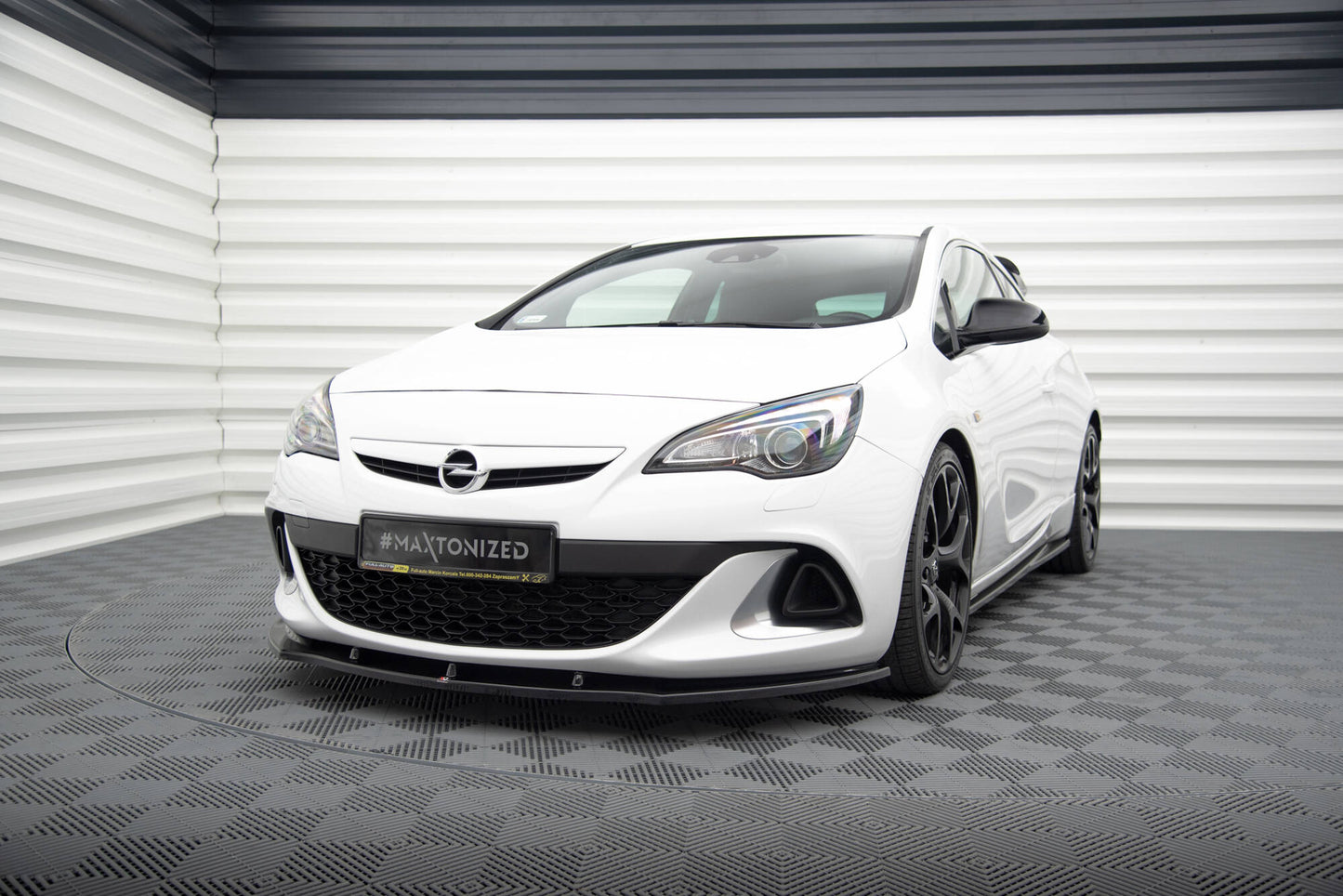 Forreste splitter OPEL ASTRA J OPC / VXR v.1