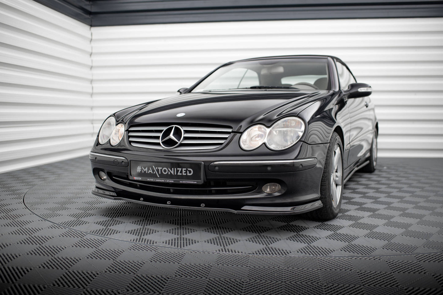 Forreste splitter V.1 MERCEDES CLK W 209 til Standard VERSION