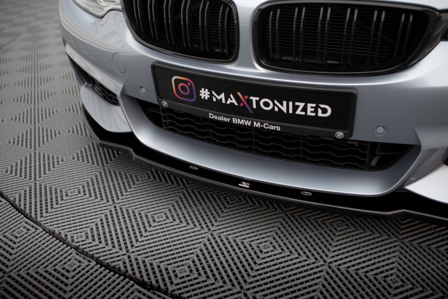 Forreste splitter V.1 til BMW 4 Coupe / Gran Coupe / Cabrio M-Pack F32 / F36 / F33
