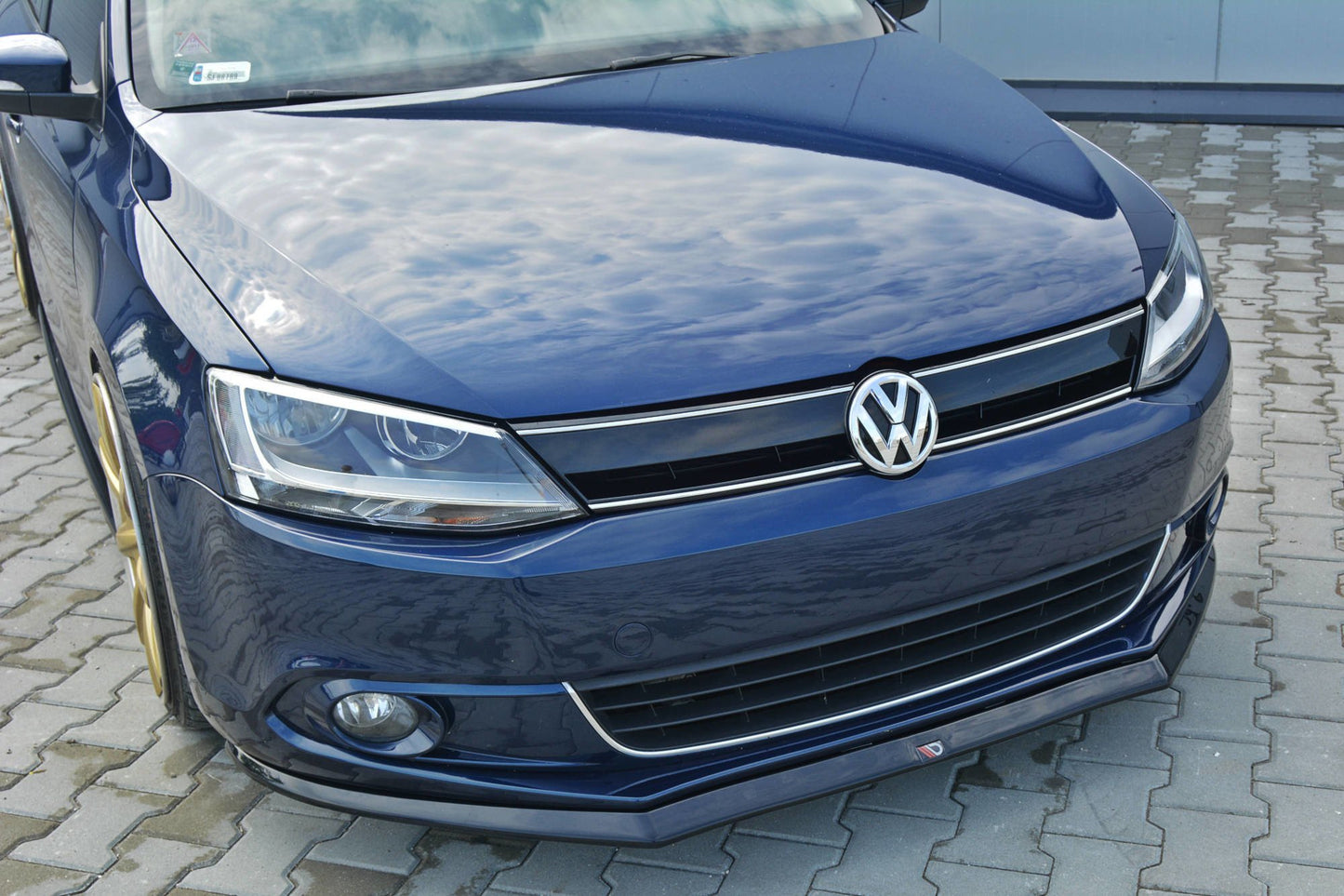 Forreste splitter V.2 VOLKSWAGEN JETTA MK6 SEDAN PREFACE