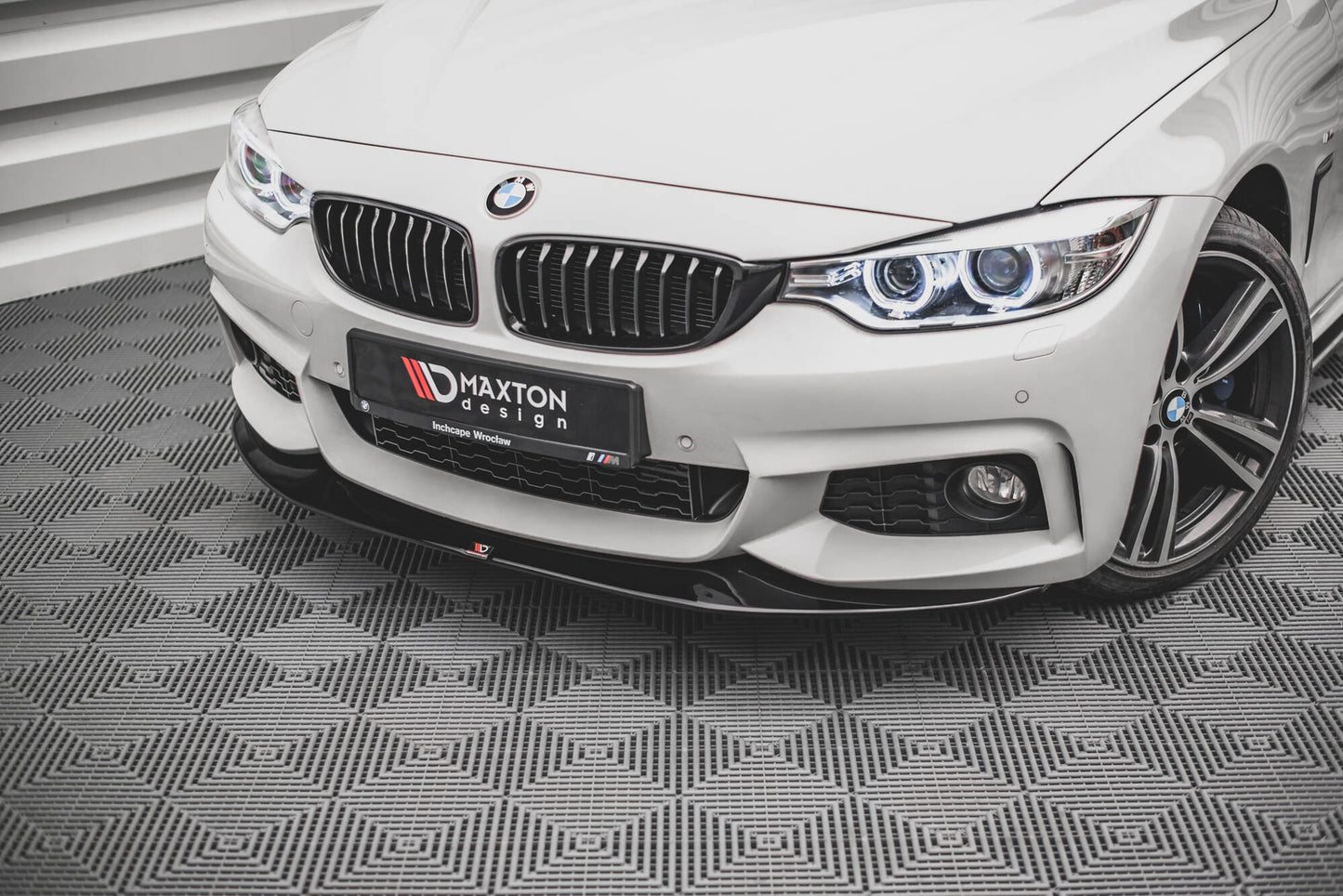 Forreste splitter V.2 til V.2 BMW 4 Coupe / Gran Coupe / Cabrio M-Pack F32 / F36 / F33