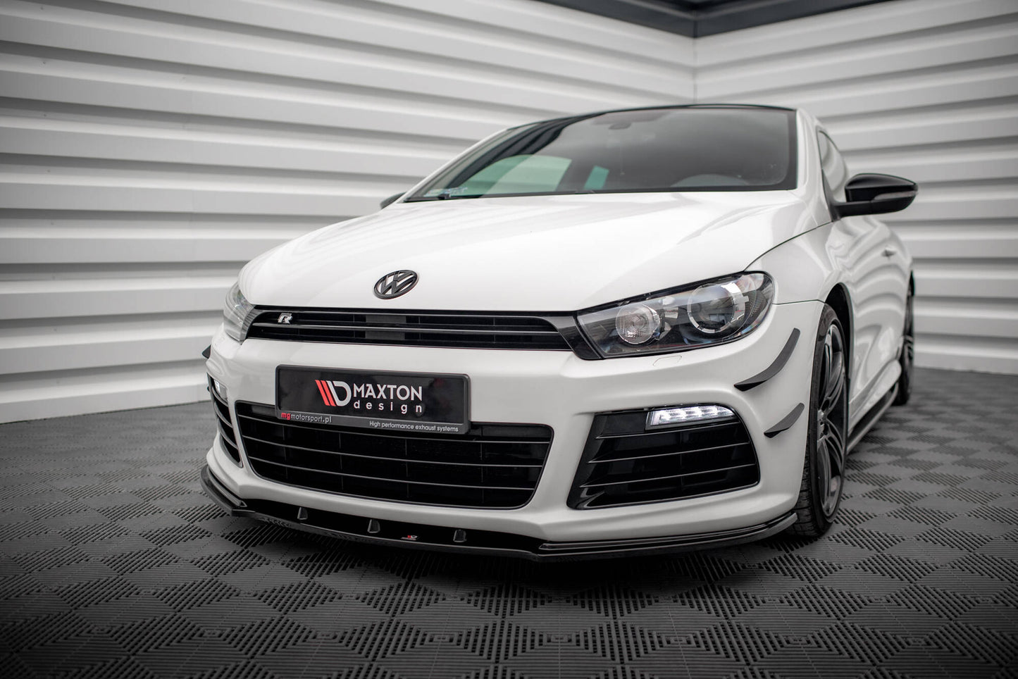 Forreste splitter VW SCIROCCO R