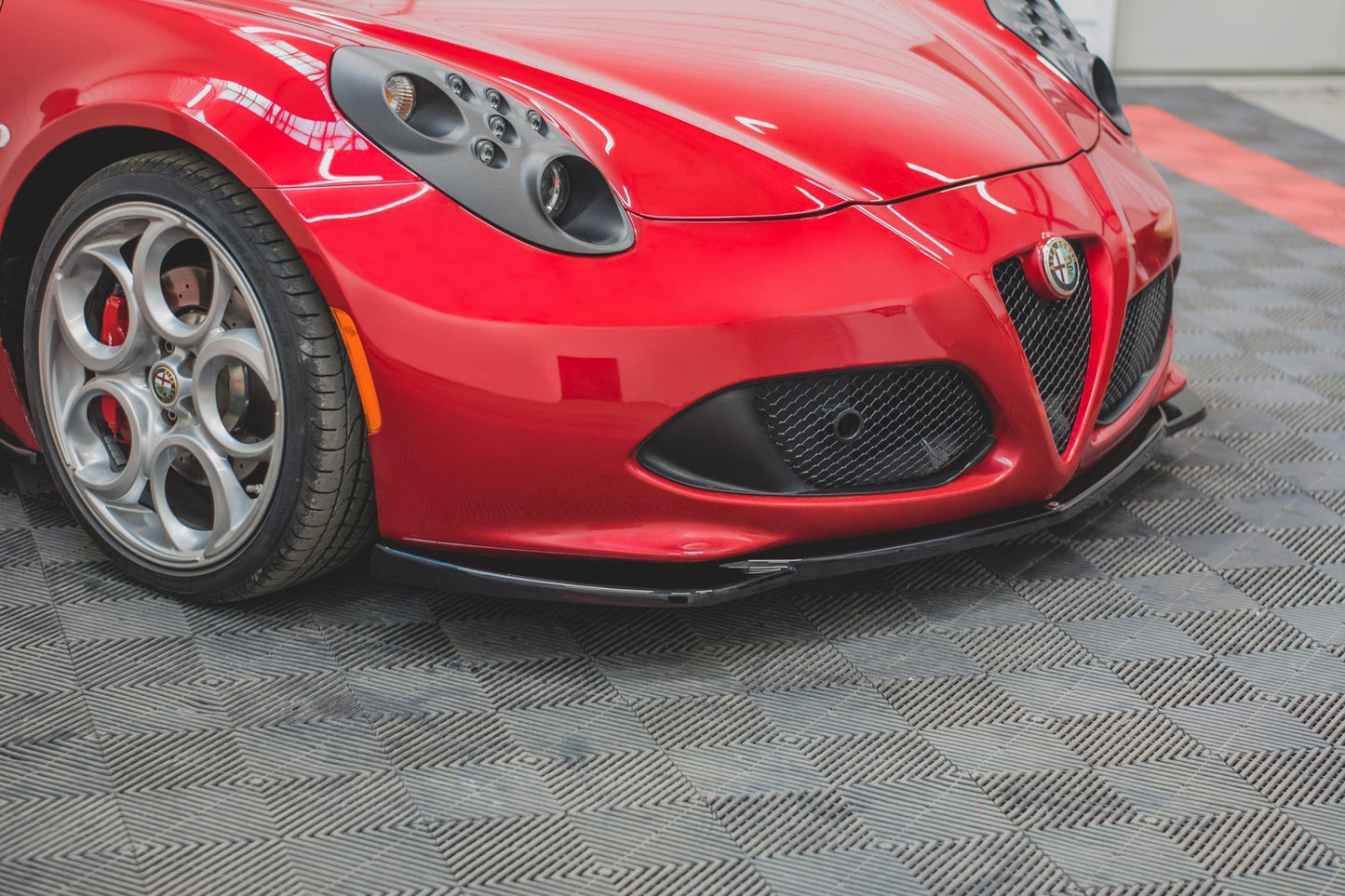 Forreste splitter Alfa Romeo 4C