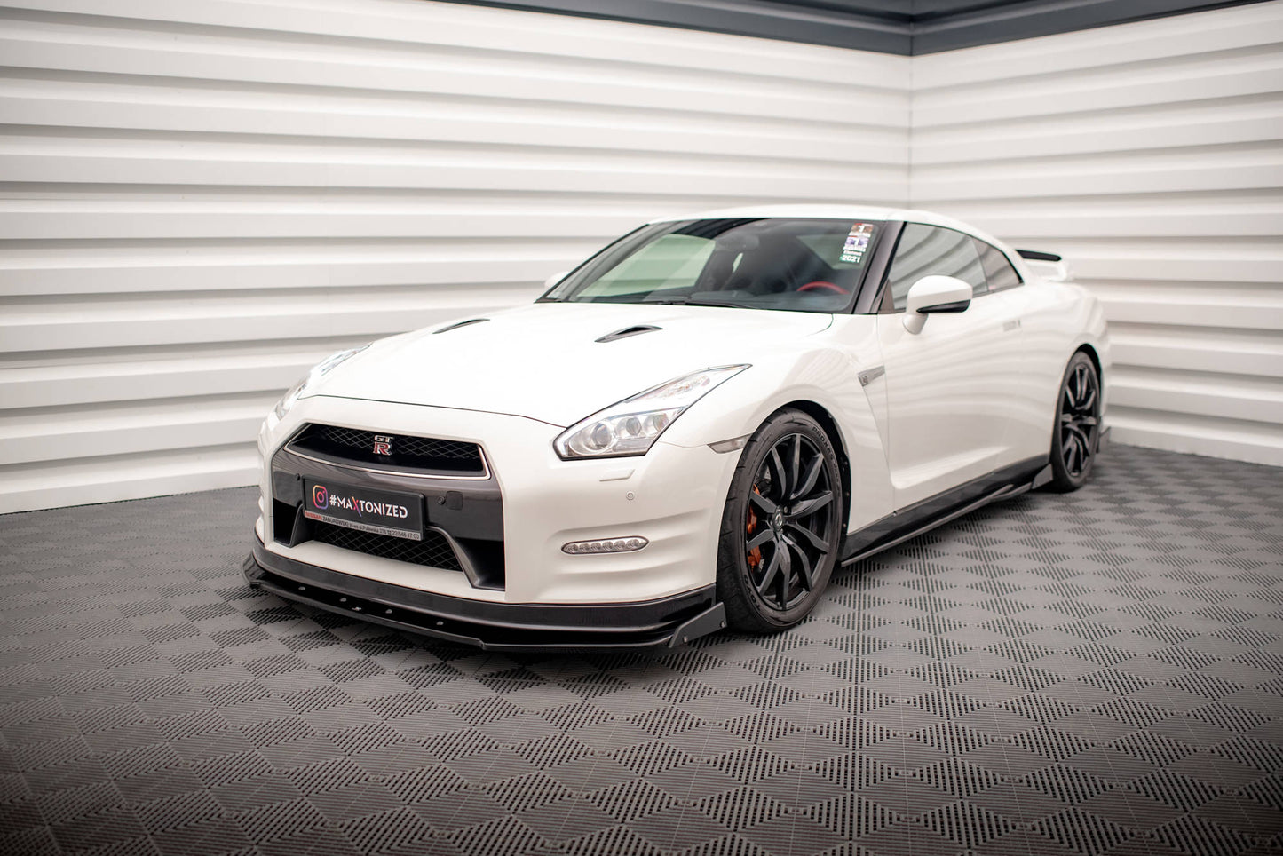 Forreste splitter + Flaps Nissan GTR R35 Facelift