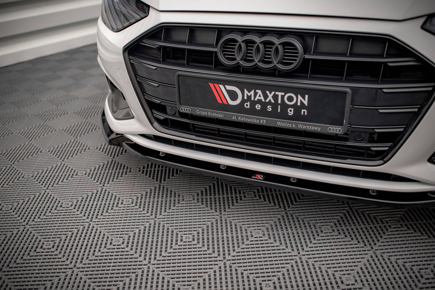 Forreste splitter V.1 Audi A4 B9 Facelift