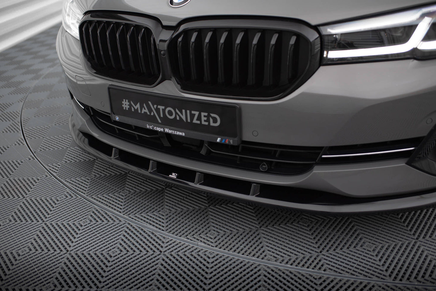 Forreste splitter V.1 BMW 5 G30 / G31 Facelift