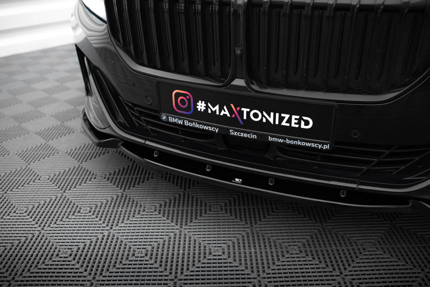 Forreste splitter V.1 BMW 7 G11 / G12 Facelift