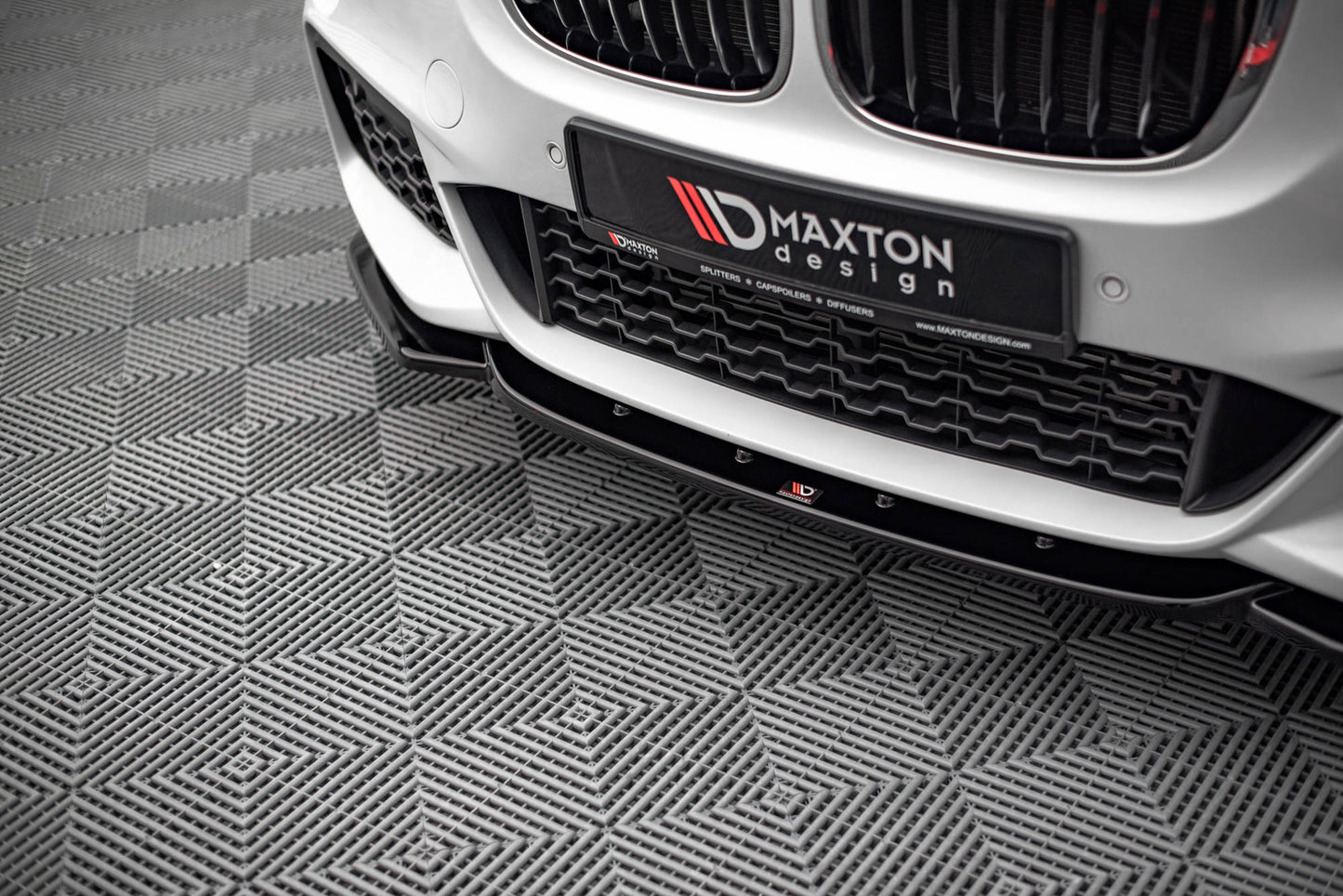 Forreste splitter V.1 BMW X1 M-Pack F48