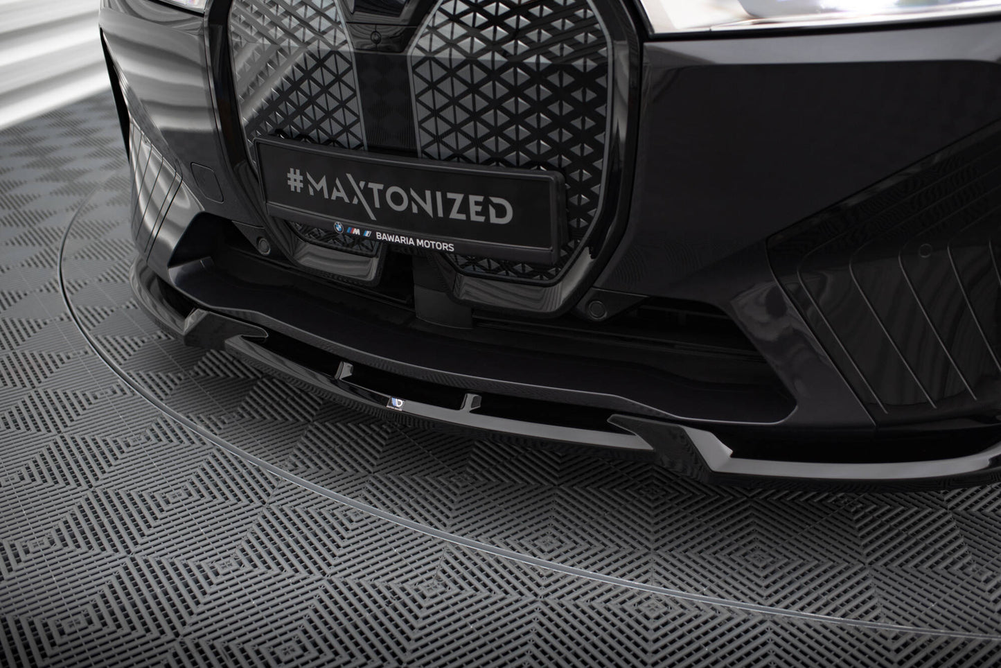 Forreste splitter V.1 BMW iX M-Pack i20