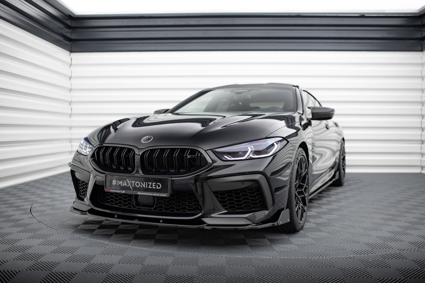 Forreste splitter V.1 + Flaps BMW M8 Gran Coupe F93 / Coupe F92