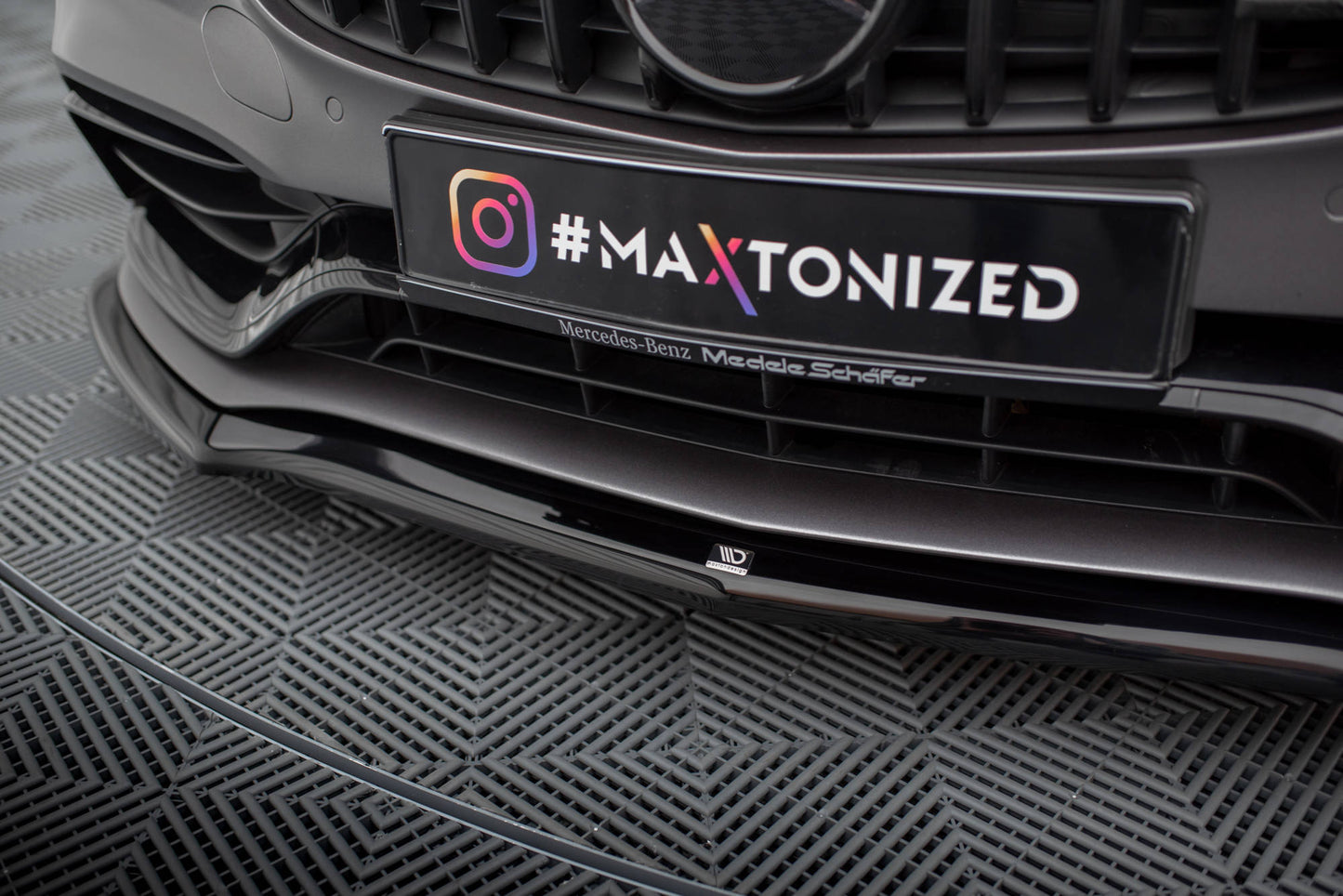 Forreste splitter V.1 Mercedes-AMG C63 Sedan / Estate W205 Facelift