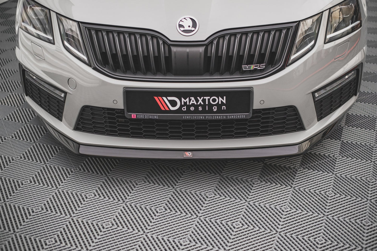 Forreste splitter V.1 Skoda Octavia RS Mk3 Facelift