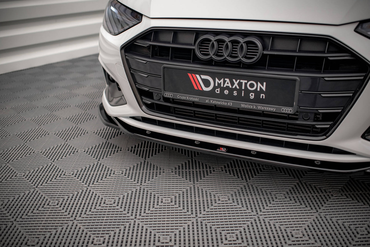 Forreste splitter V.2 Audi A4 B9 Facelift