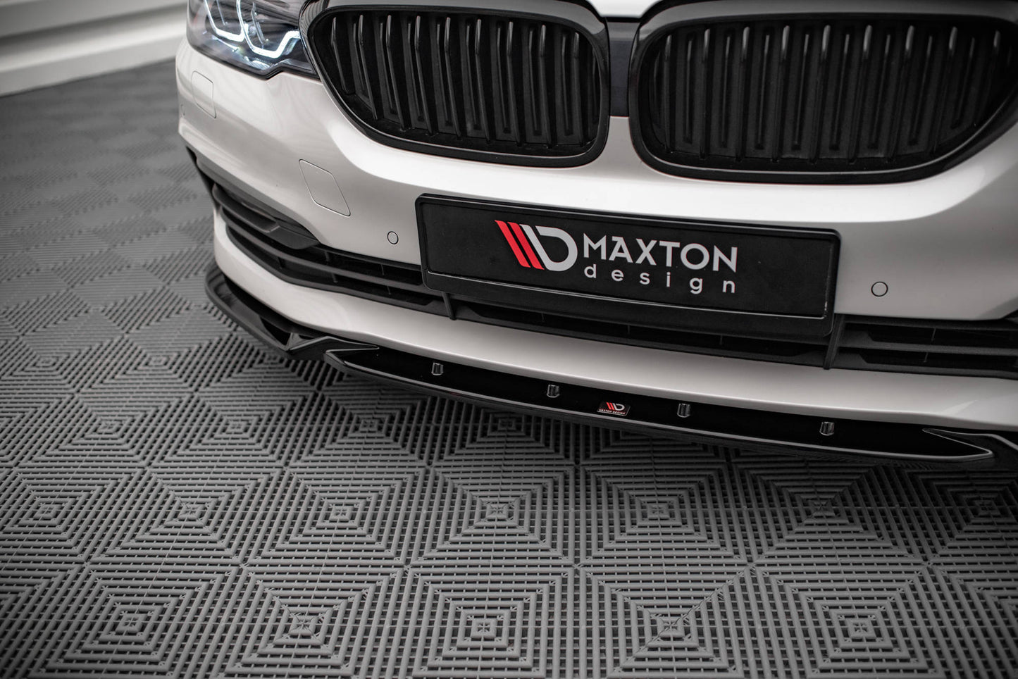 Forreste splitter V.2 BMW 5 G30