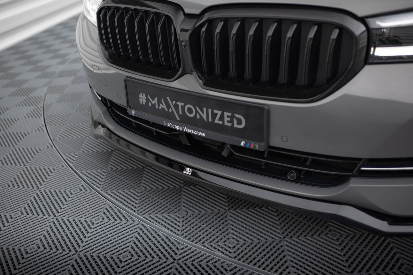 Forreste splitter V.2 BMW 5 G30 / G31 Facelift