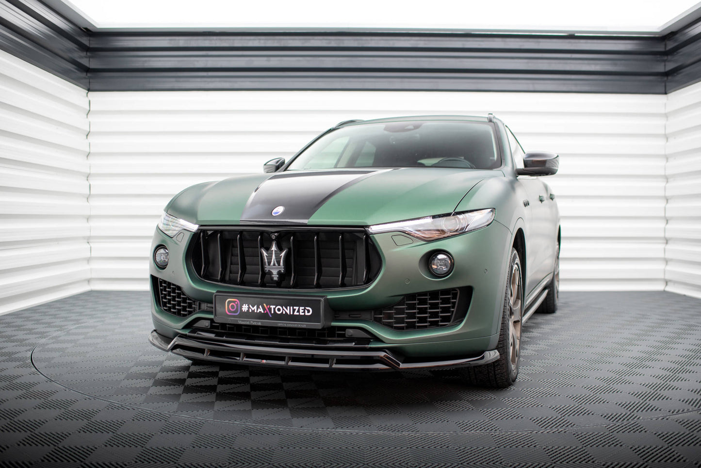 Forreste splitter V.2 Maserati Levante Mk1