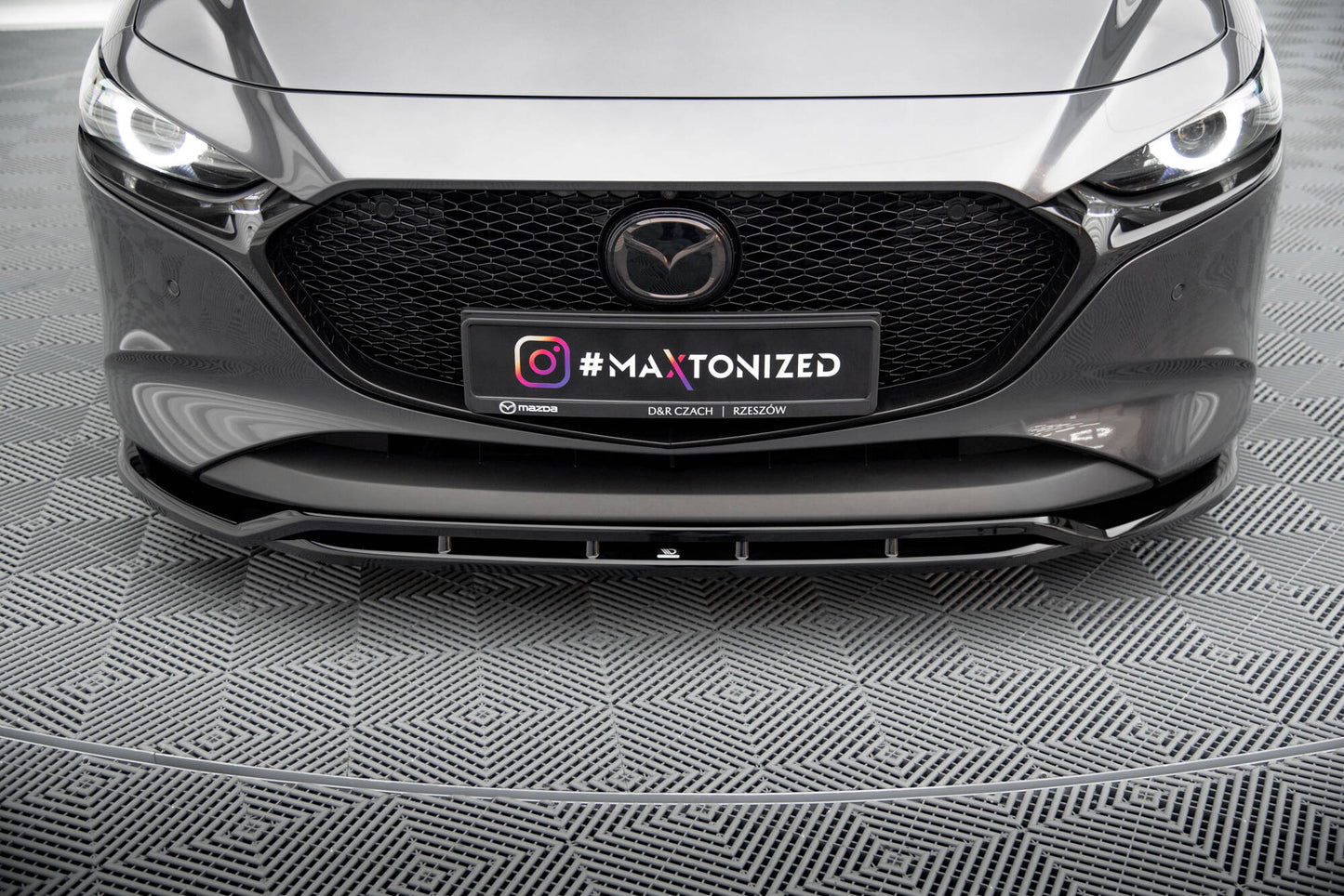Forreste splitter V.2 Mazda 3 Mk4