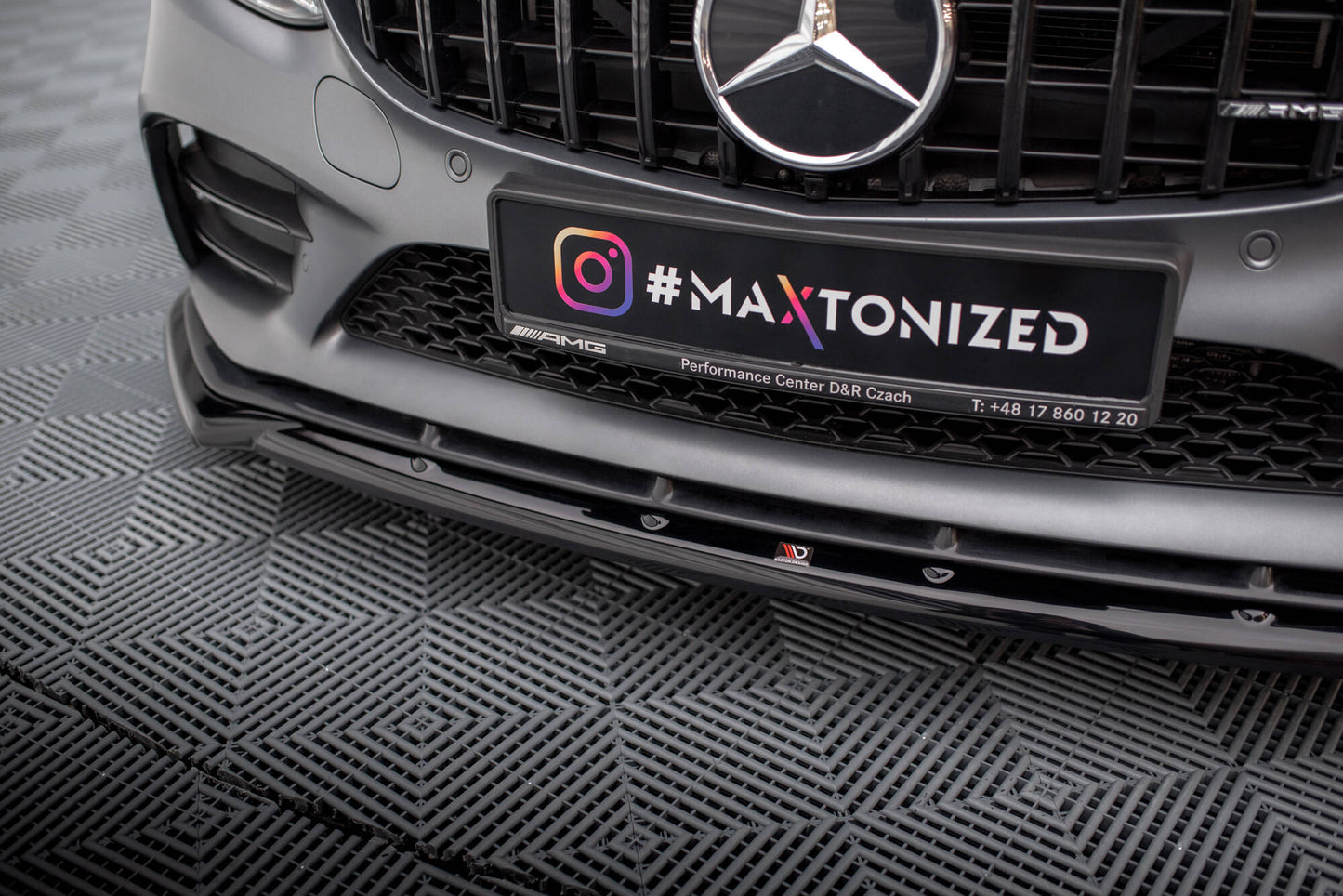 Forreste splitter V.2 Mercedes-AMG C43 Coupe / Cabrio / Sedan / Estate C205 / A205 / W205 / S205 Facelift