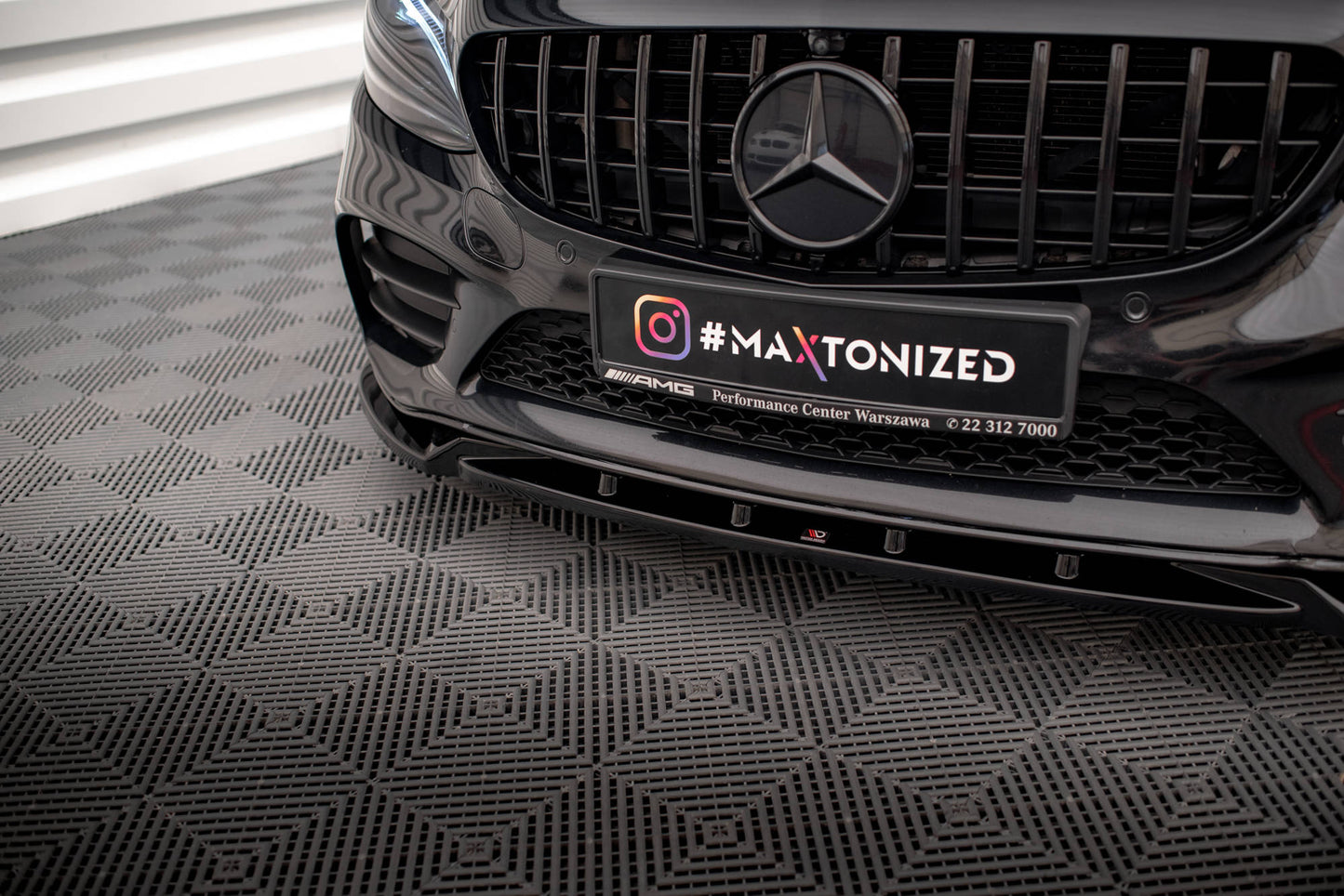 Forreste splitter V.2 Mercedes-Benz C AMG Line Sedan / Coupe / Estate W205 / C205 / S205 Facelift