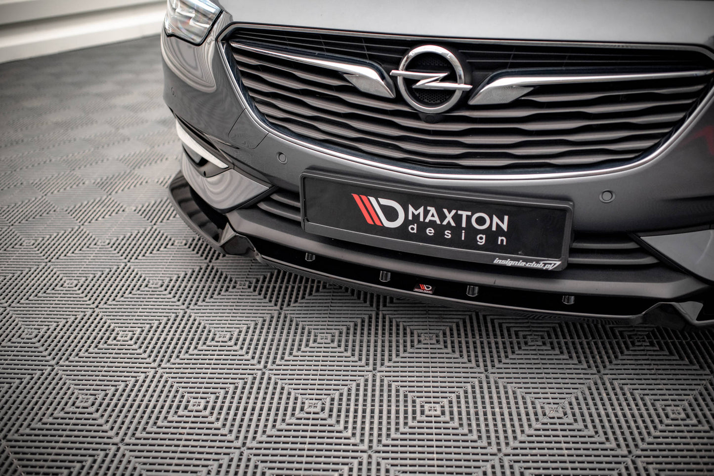 Forreste splitter V.2 Opel Insignia Mk2