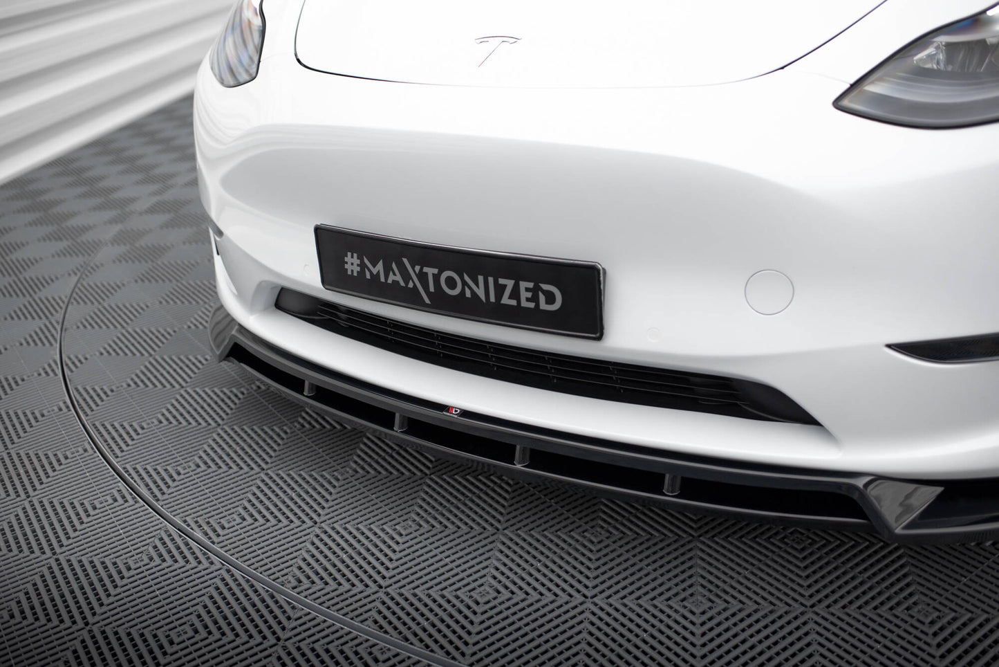 Forreste splitter V.2 Tesla Model Y