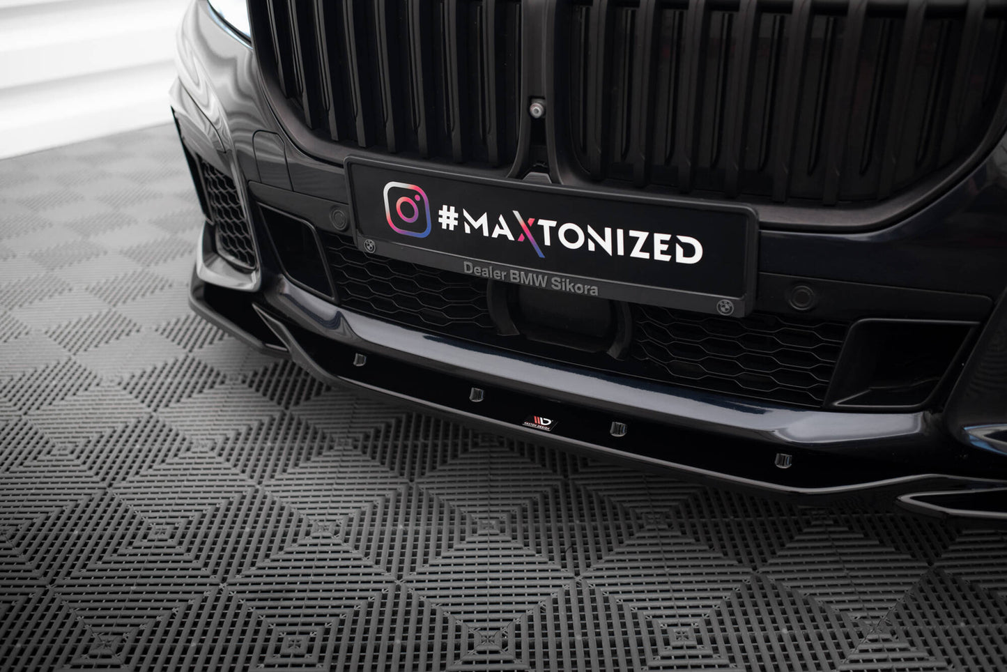 Forreste splitter V.3 BMW 7 M-Pack G11 / G12 Facelift