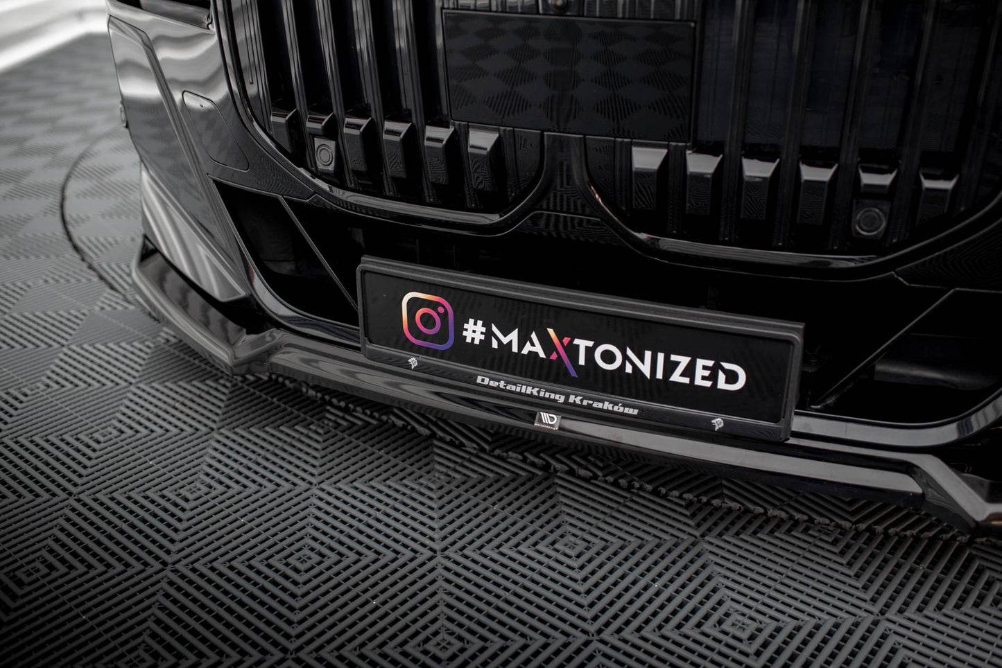 Forreste splitter V.3 BMW 7 M-Pack / M760e / i7 M-Pack G70