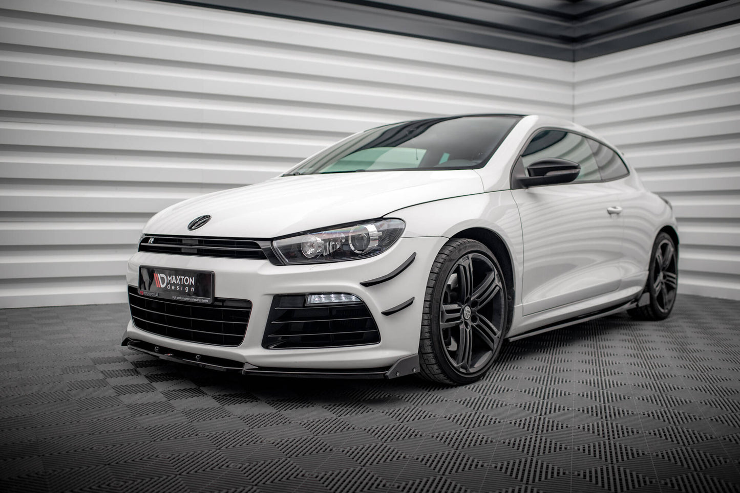 Forreste splitter V.3 + Flaps Volkswagen Scirocco R Mk3