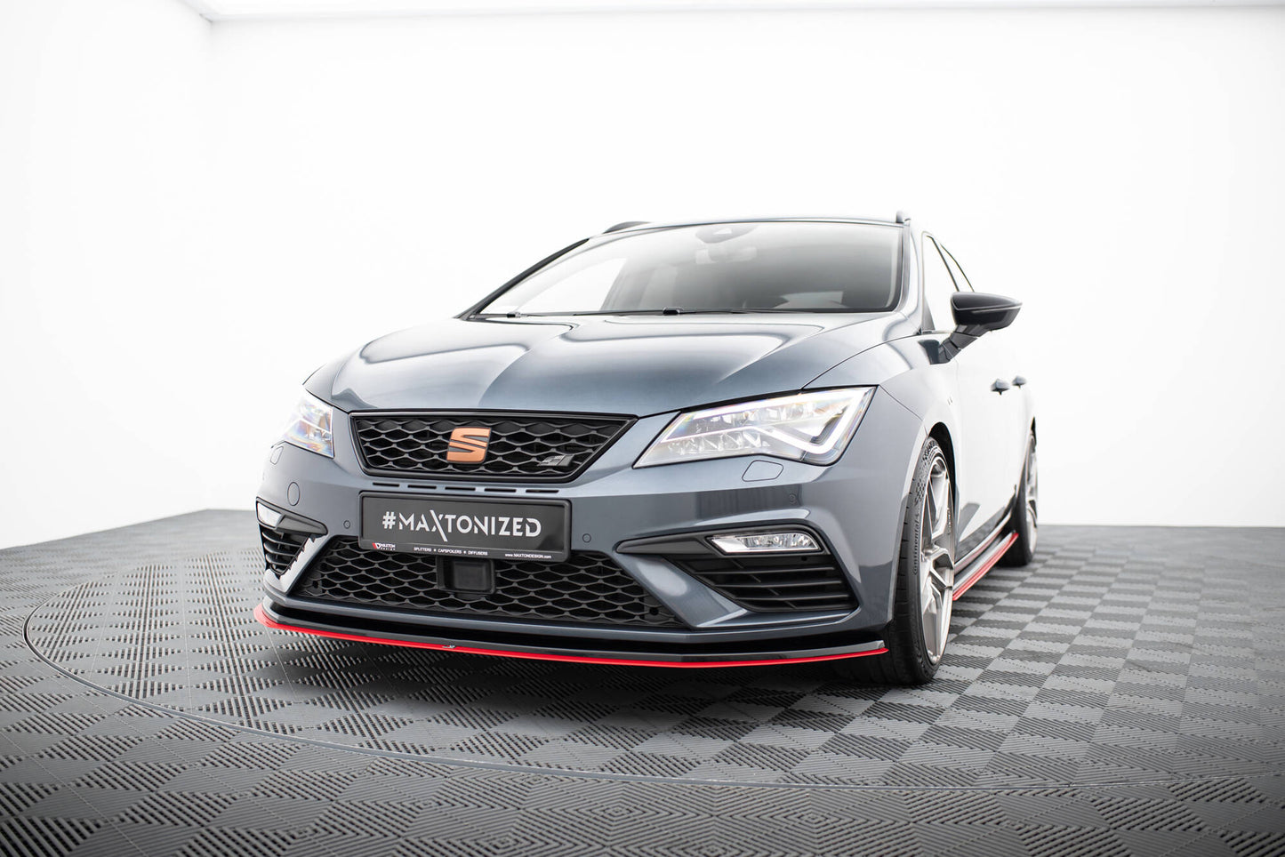 Forreste splitter V.3 Seat Leon Cupra / FR Mk3 FL