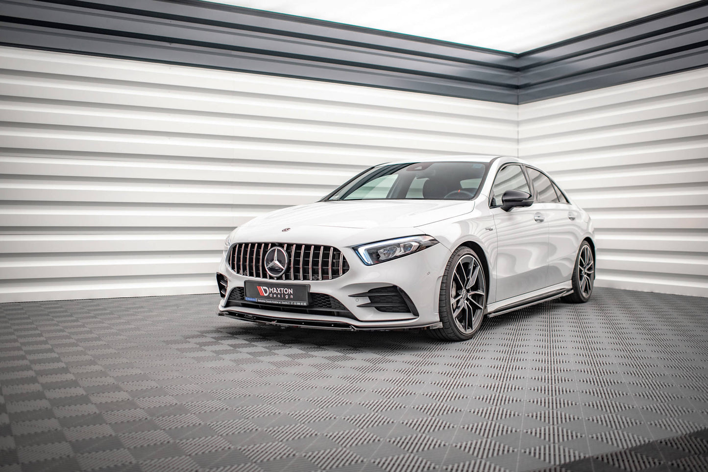 Forreste splitter V.4 Mercedes A35 AMG / AMG-Line W177