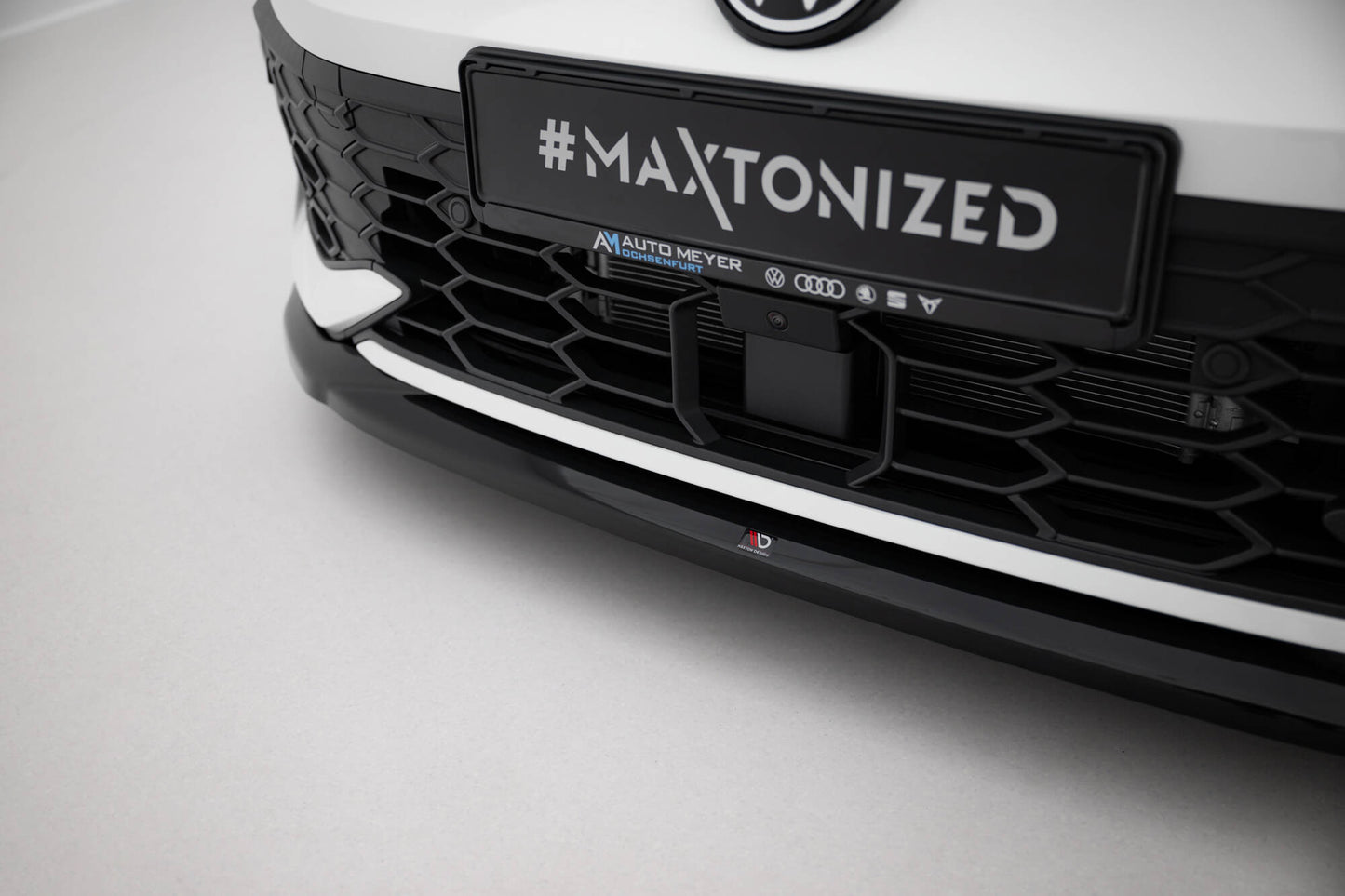 Forreste splitter V.4 Volkswagen Golf GTI / GTE / R-Line Mk8 Facelift