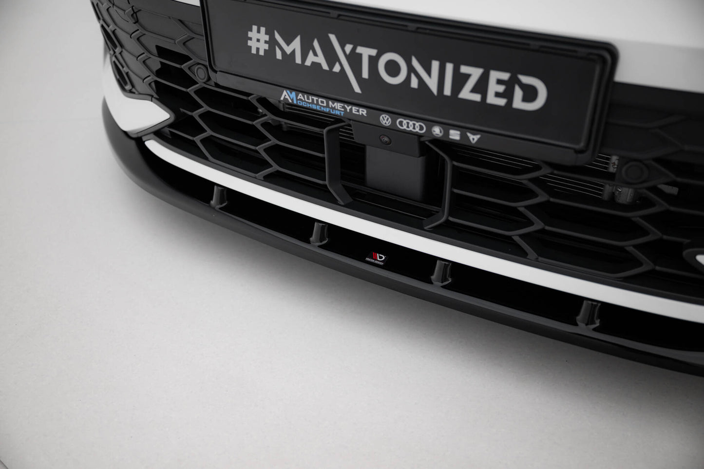 Forreste splitter V.5 Volkswagen Golf GTI / GTE / R-Line Mk8 Facelift