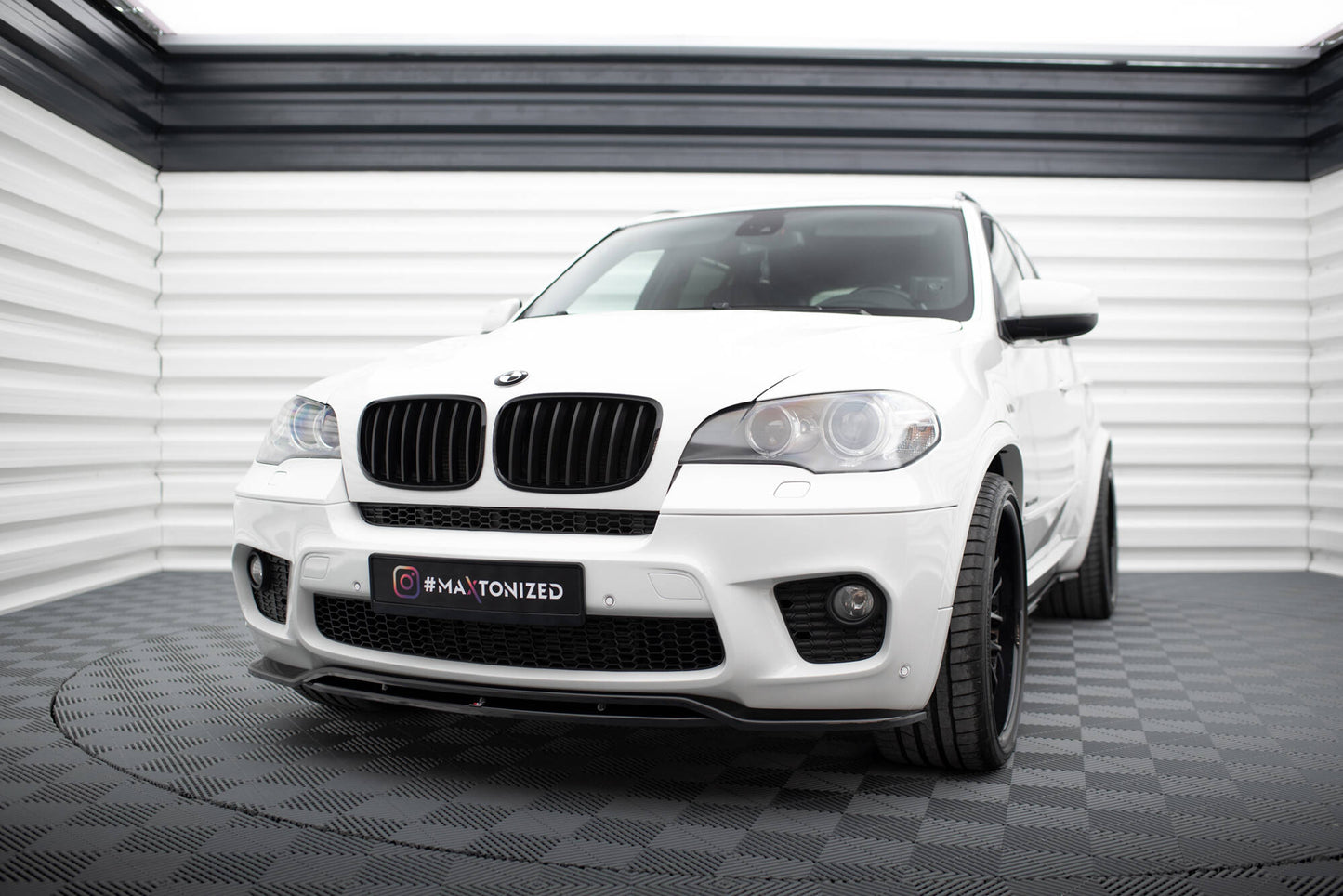 Forreste splitter til BMW X50 E70 Facelift M-pack