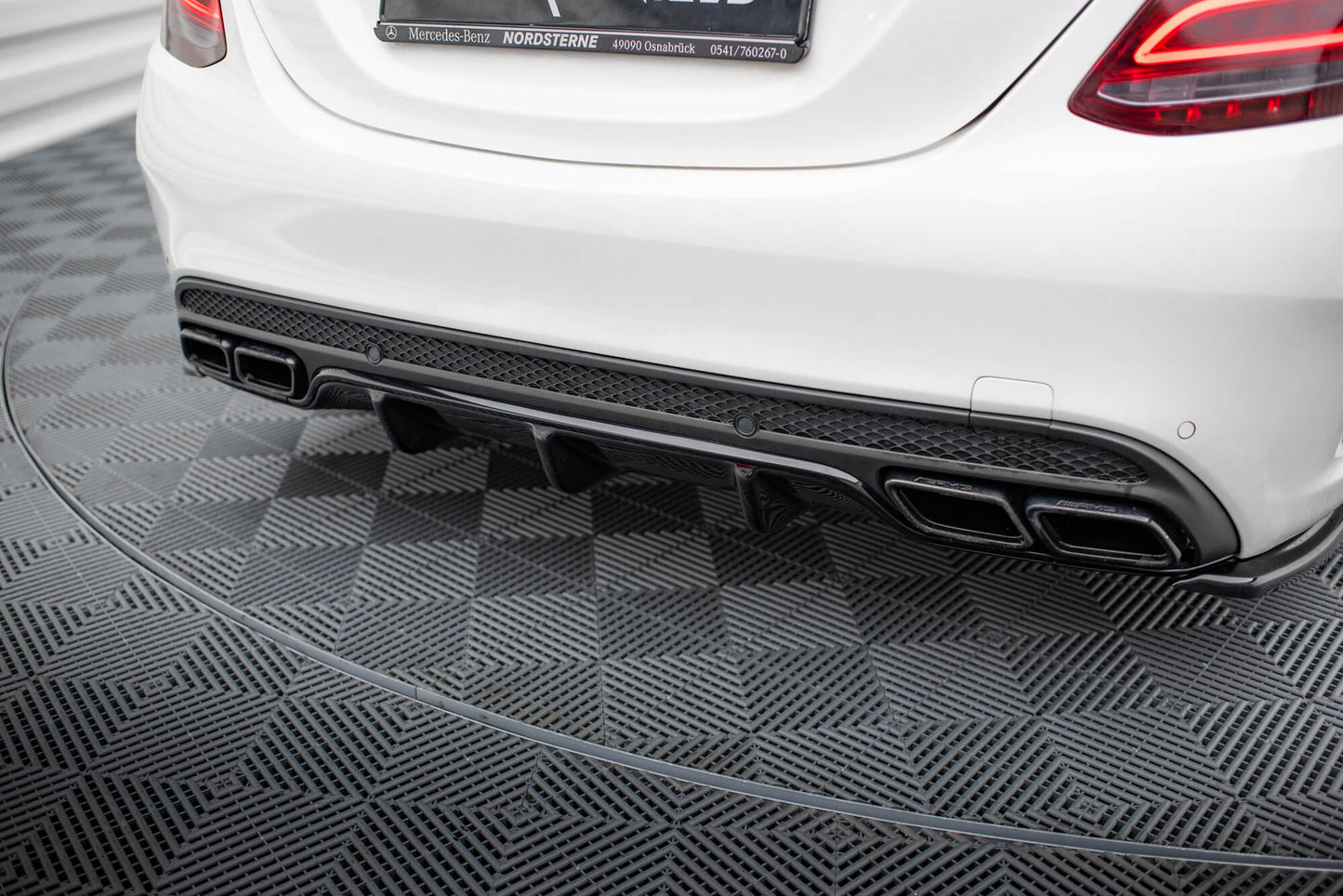 Bagerste diffuser Mercedes C-Class S205 63AMG