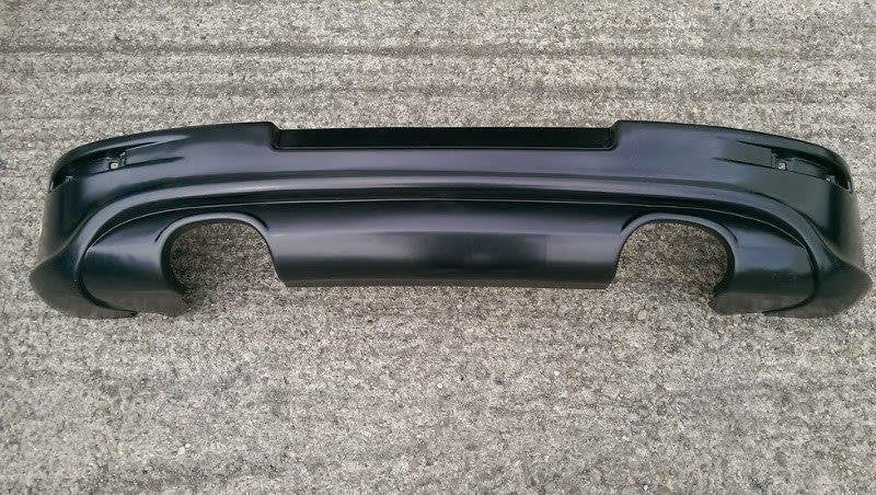 Bagerste diffuser VW GOLF V R32 (with 2 exhaust holes)