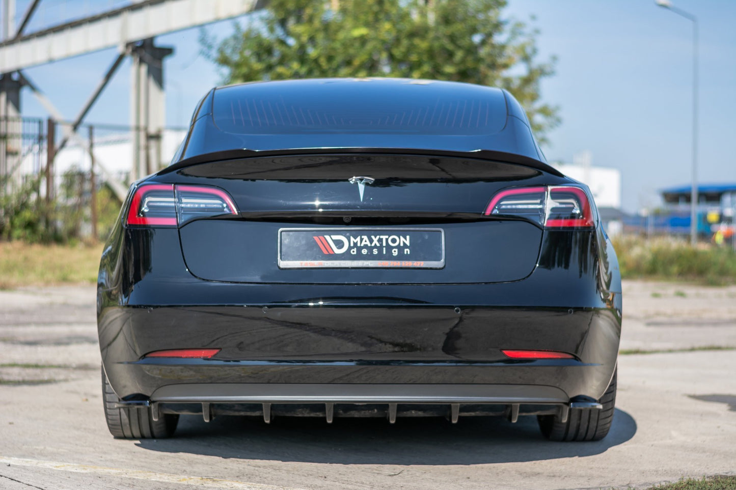 Bagerste sidesplitter Tesla Model 3