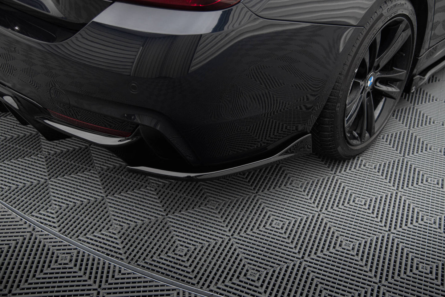 Bagerste sidesplitter V.1 BMW 4 Gran Coupe M-Pack F36
