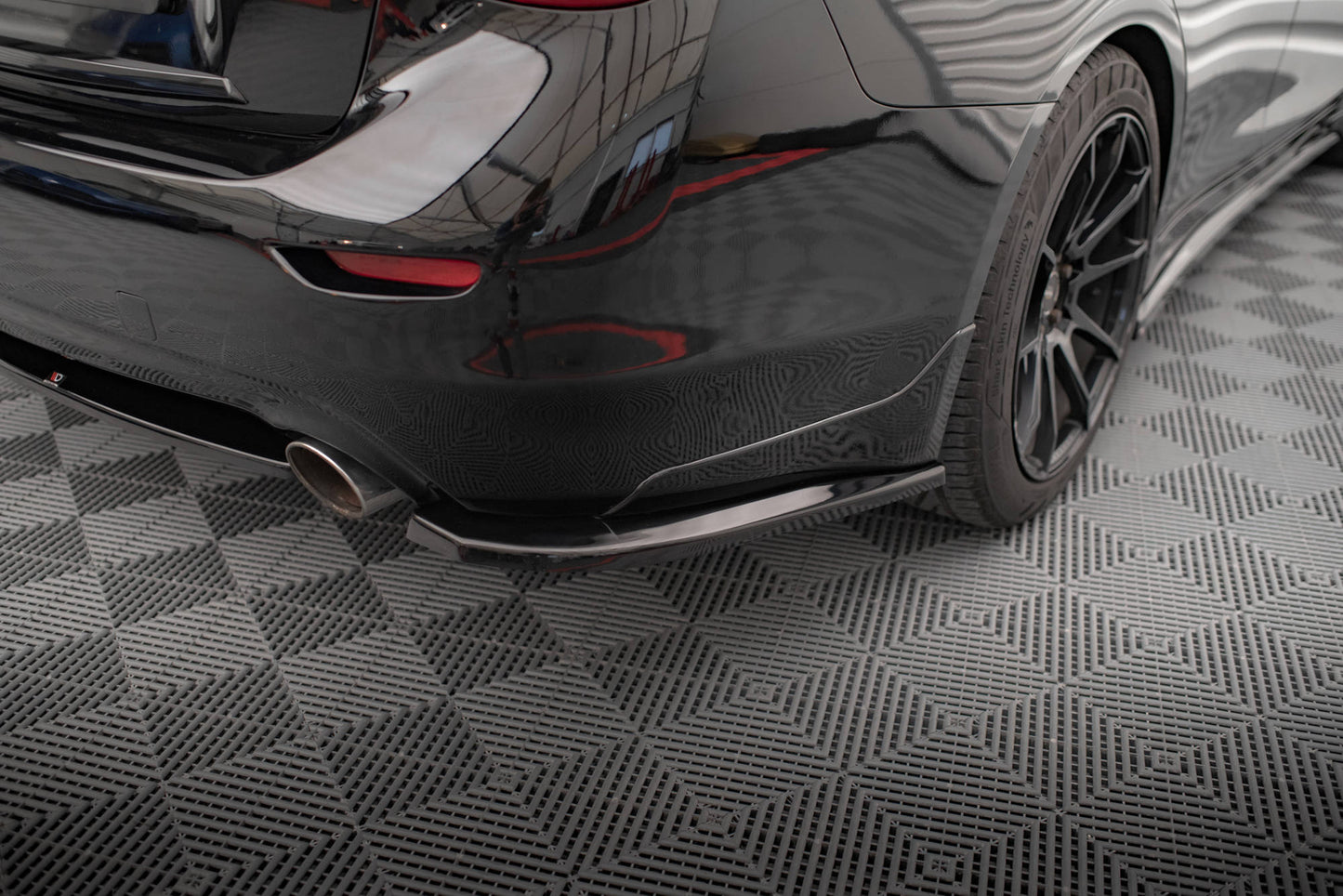 Bagerste sidesplitter V.1 Infiniti Q50 S Mk1