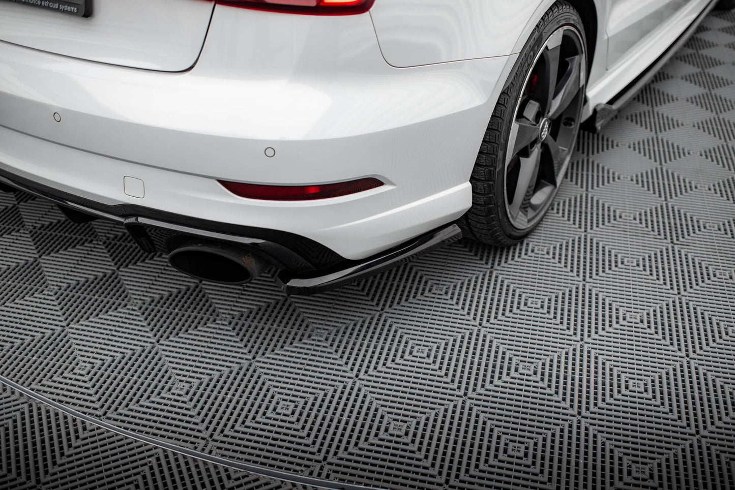 Bagerste sidesplitter V.2 Audi RS3 Sedan 8V Facelift