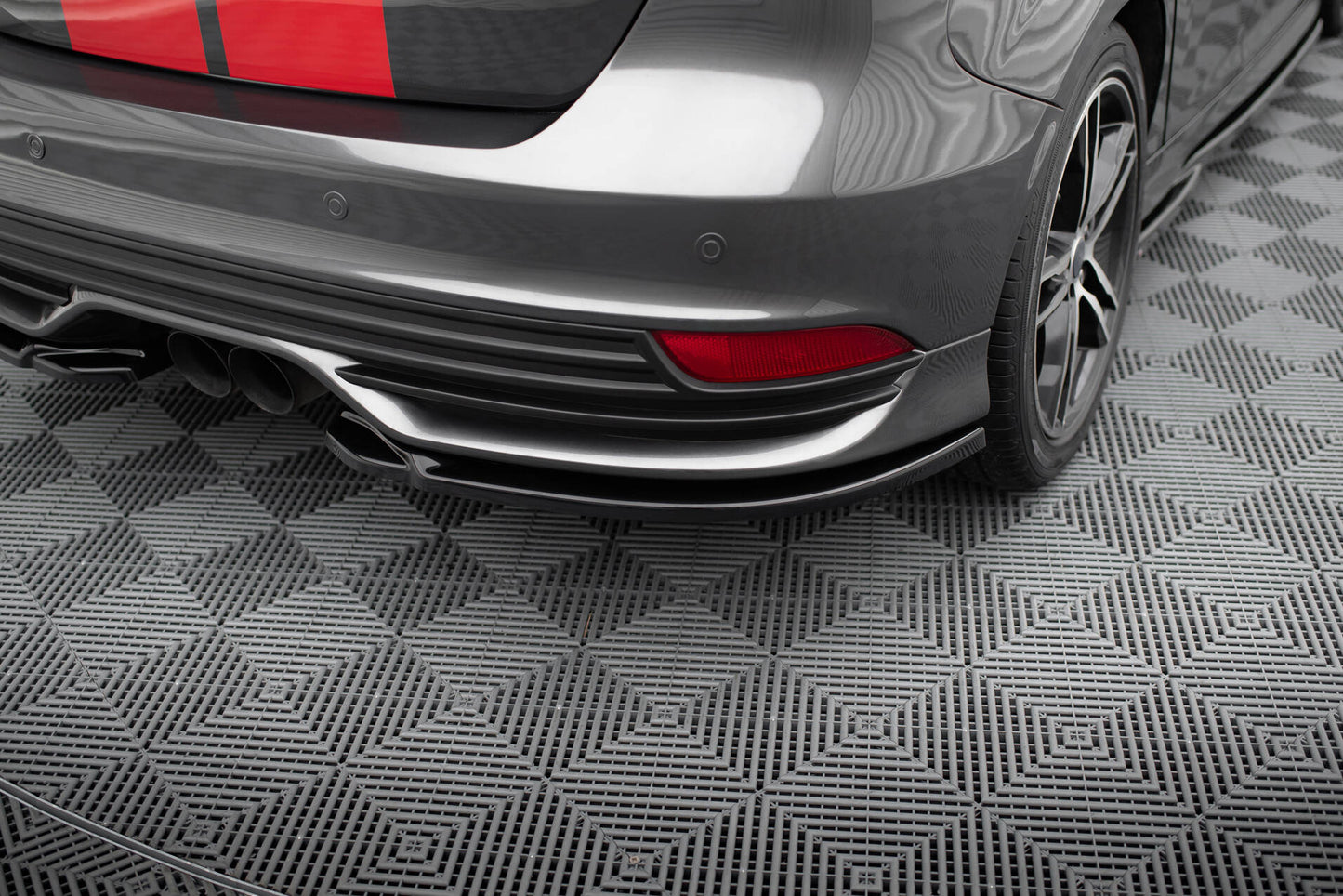 Bagerste sidesplitter V.2 Ford Focus ST Mk3 Facelift