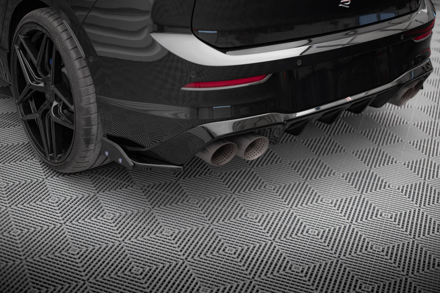 Bagerste sidesplitter V.5 + Flaps Volkswagen Golf R Mk8