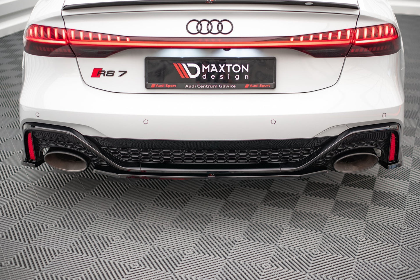 Bagerste splitter Audi RS7 C8