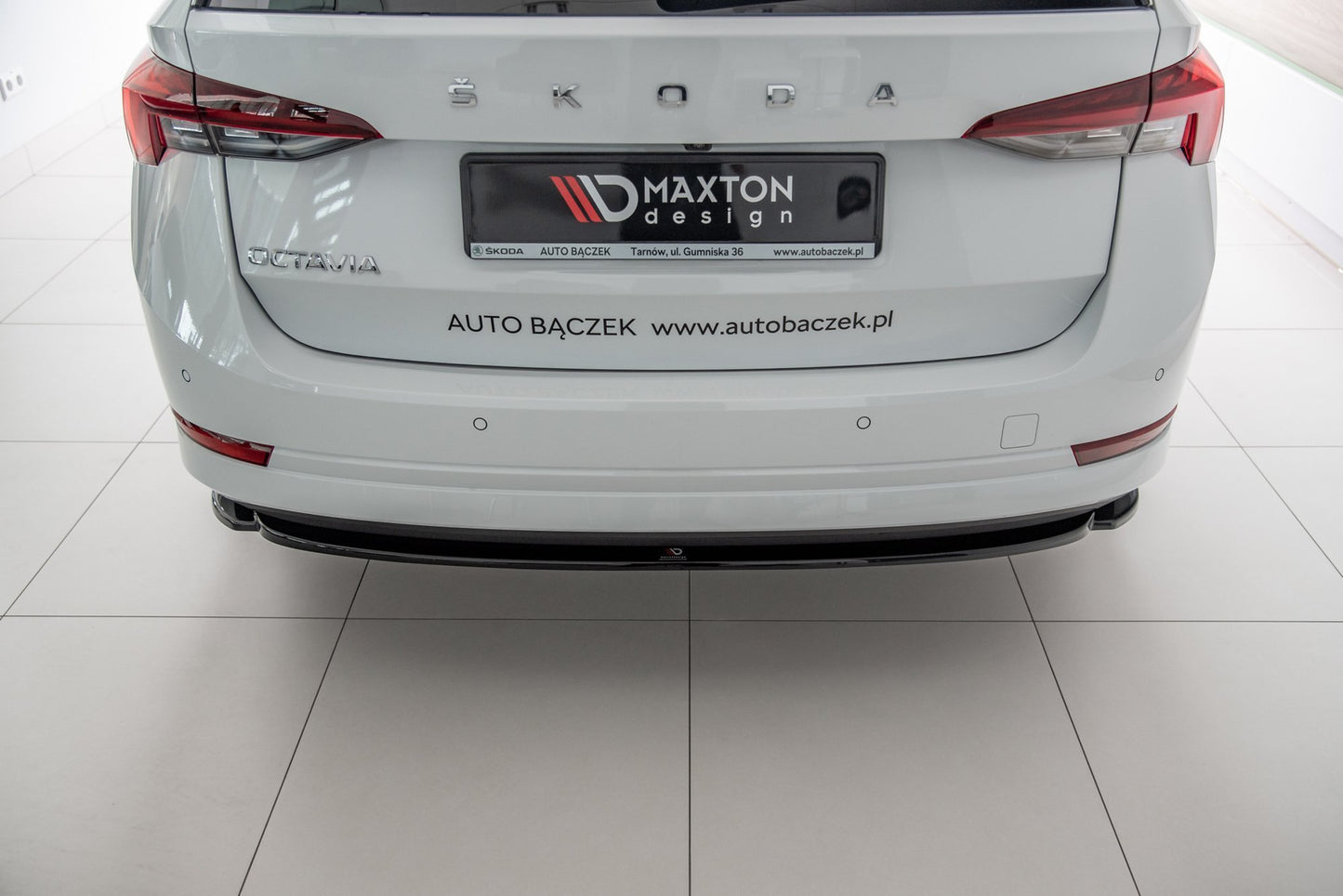Bagerste splitter Skoda Octavia Mk4