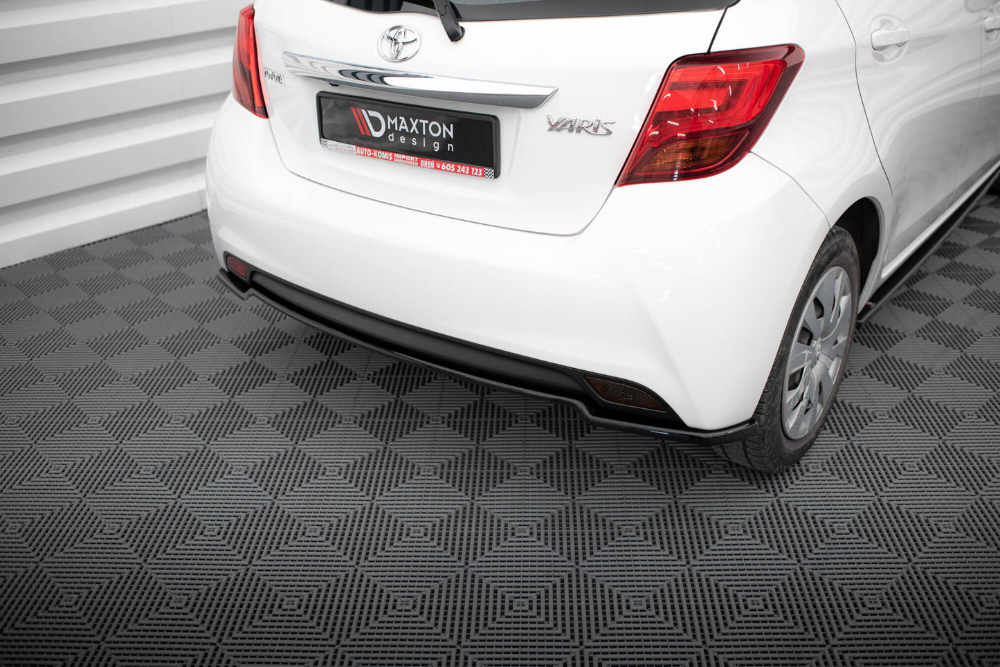 Bagerste splitter Toyota Yaris Mk3 Facelift